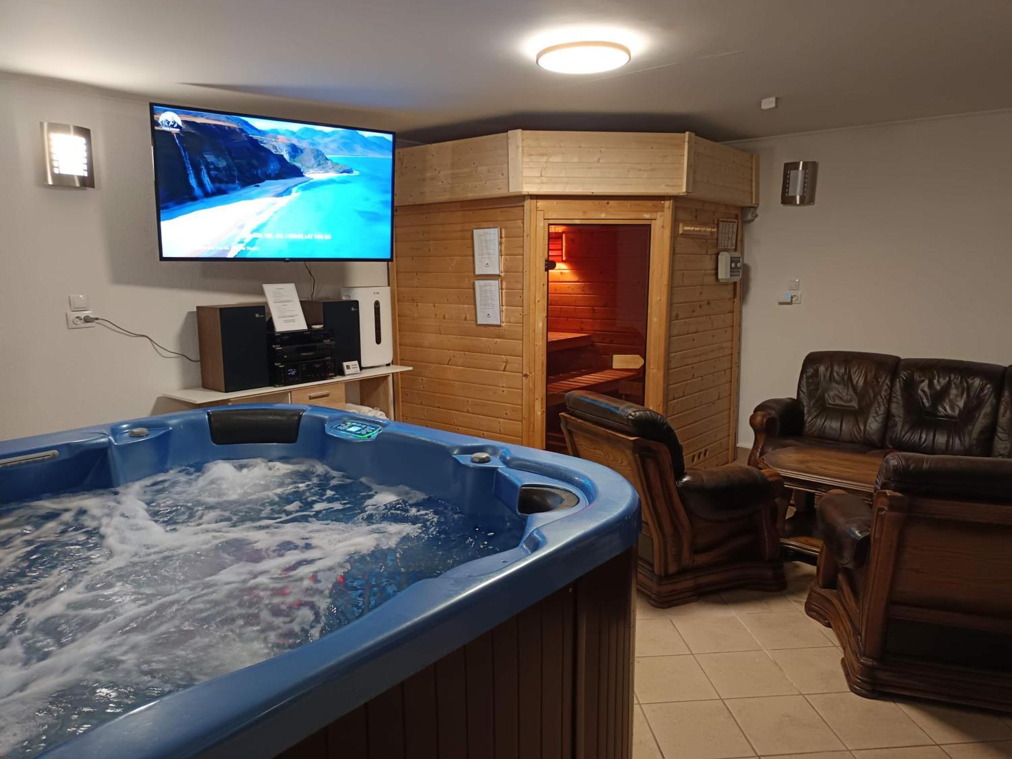 Nikolux Apartman ハイデゥソボスロー エクステリア 写真